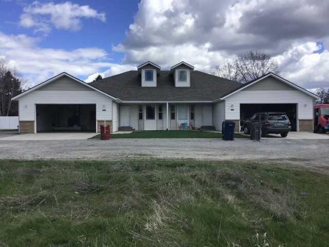 17322 E Alki Ave 17324 E Alki Ave in Spokane Valley