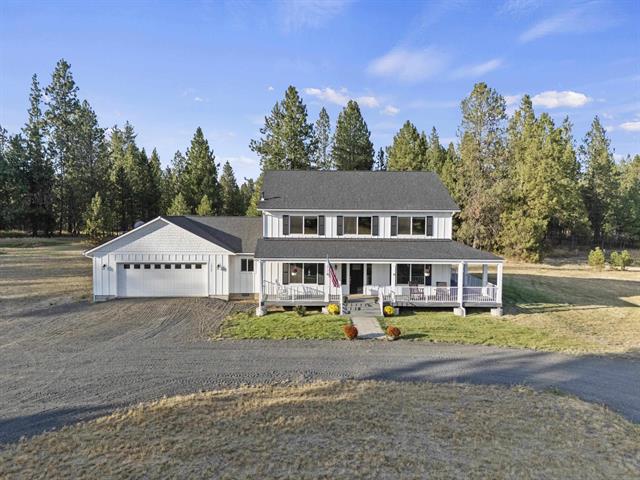 10203 S Madison Rd in Valleyford